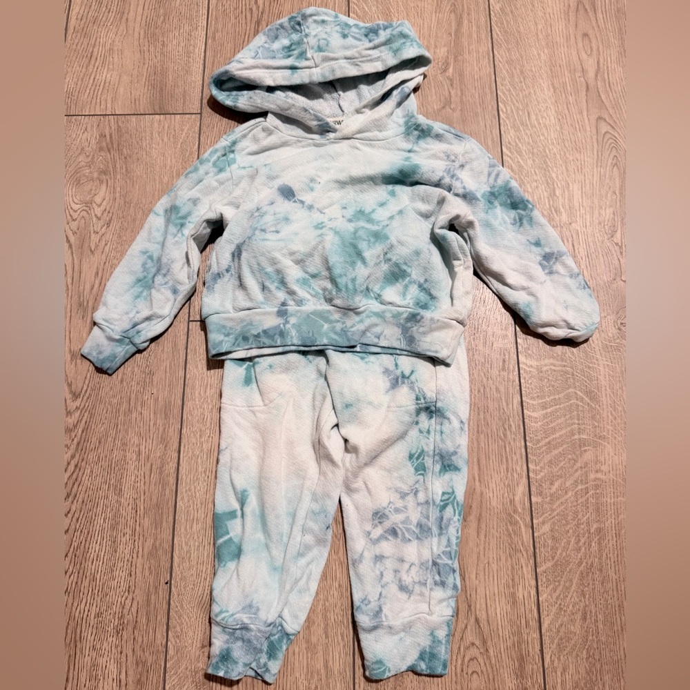 Fairwell Tie-Dye Hoodie and Jogger Set in Light Blue and White
